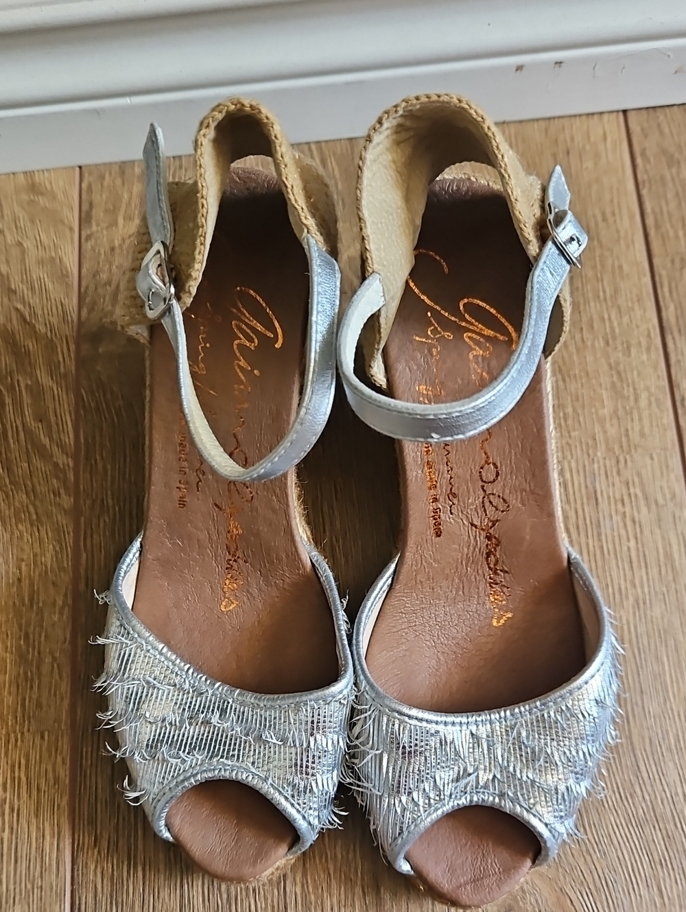 Gaimo Espadrilles Size 38 Made In Spain Silver Wedge Sandal